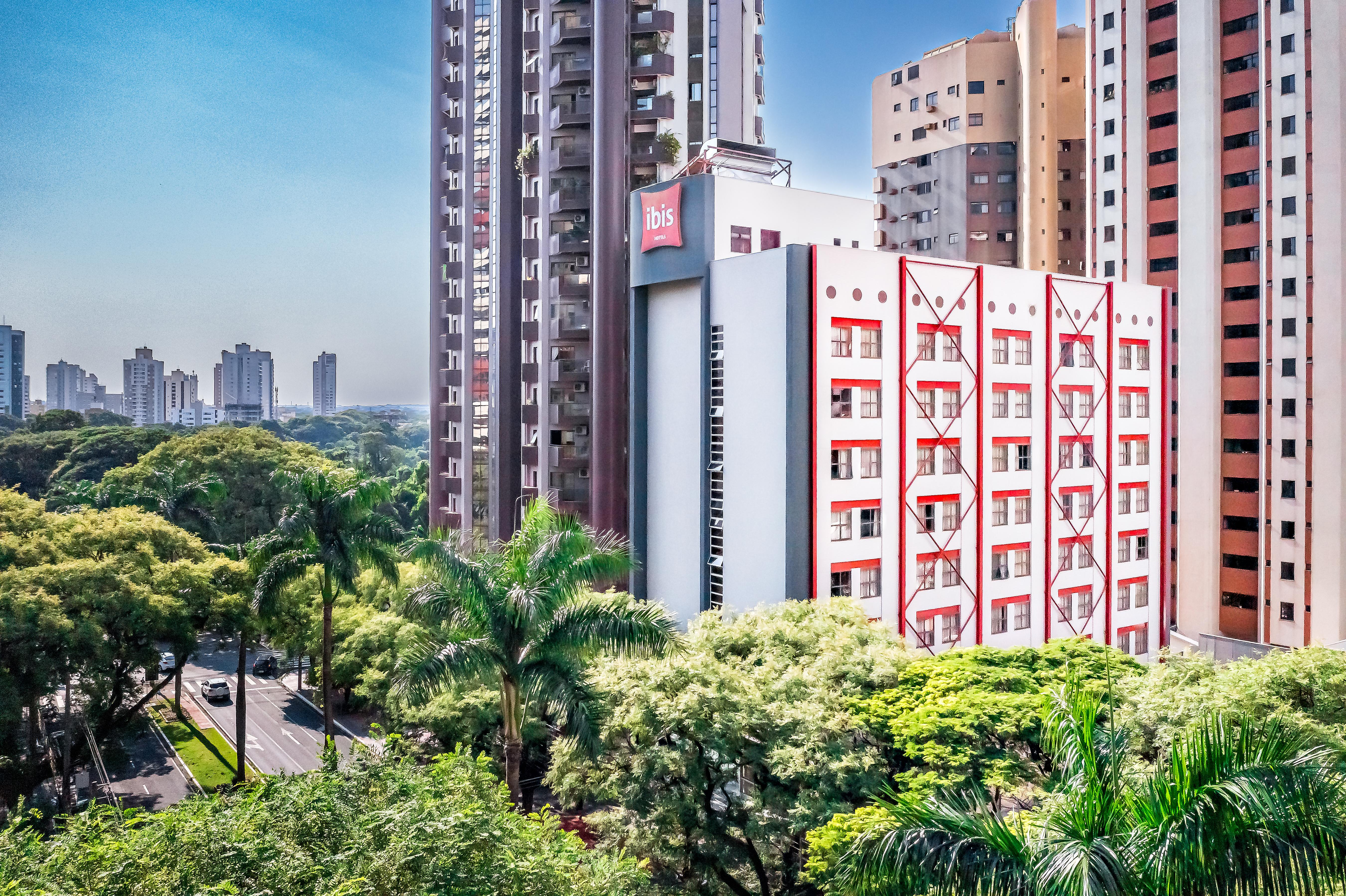 Hotel Ibis Maringá Esterno foto