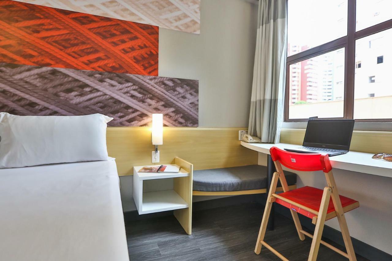 Hotel Ibis Maringá Esterno foto